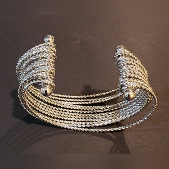 NWOT Vintage Shiny Silvertone Bangle Cuff Bracelet - Picture 5 of 5